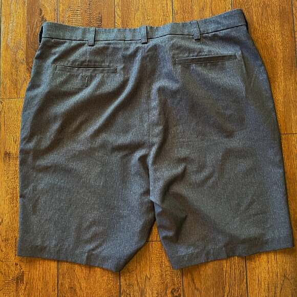 Roundtree & Yorke Performance Work Play Men's Shorts 38 Gray EUC - Picture 2 of 9